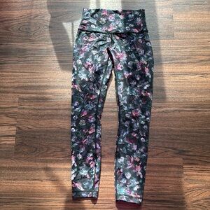 ⚡🖤 FLASH SALE: $15 all lululemon ⚡lululemon Wunder Under Leggings